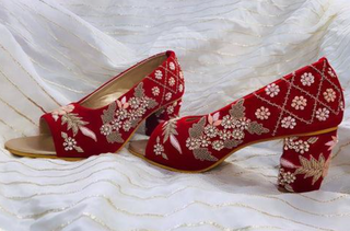 Want to Make Your Wedding Heels More Comfortable? These Tips Will Help You Be One Happy Bride!