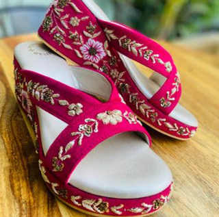 Don’t Like Heels? Try Wedges as Your Wedding Footwear!