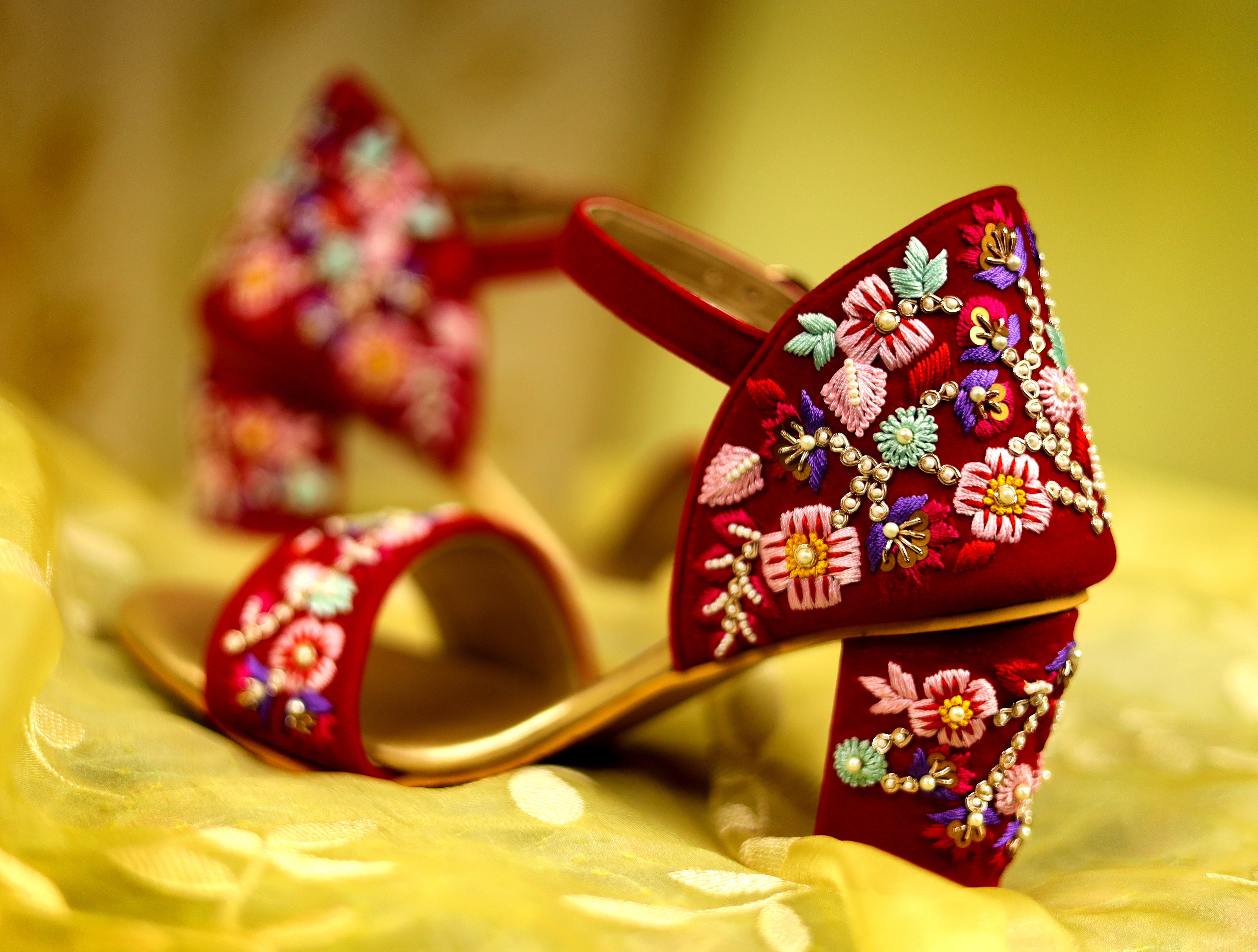 Buy Around Always Beige Poly Silk Aambi Peep Toe Block Heel Sandals Online  | Aza Fashions