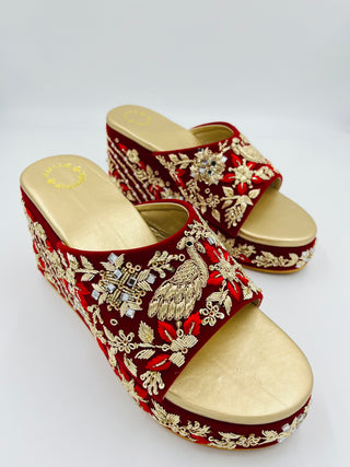 Trini Rekha Mayura (Wedges)