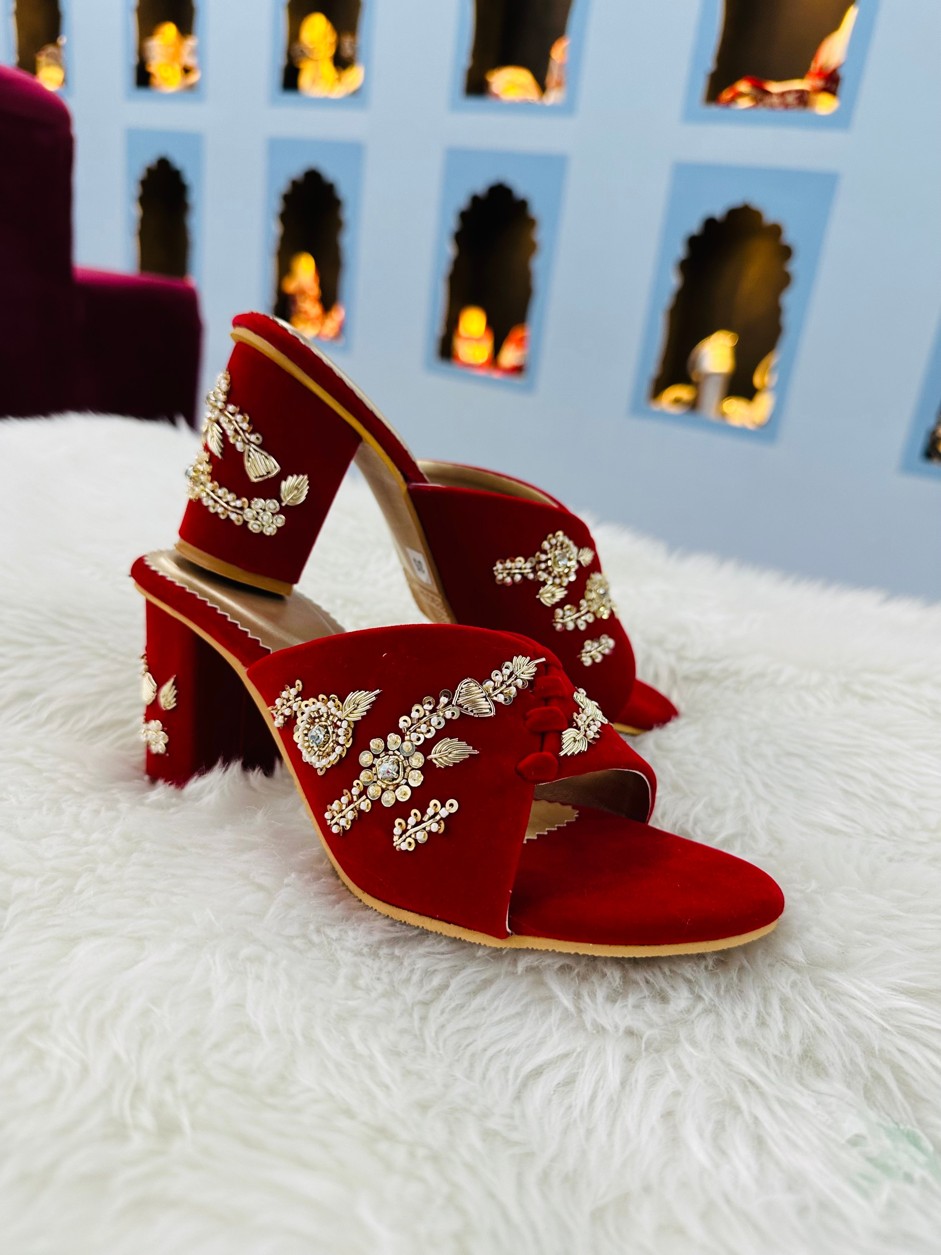 Ladies Low Heel Bridal Sandals, Size: 6-11 at Rs 370/pair in New Delhi |  ID: 20722213488