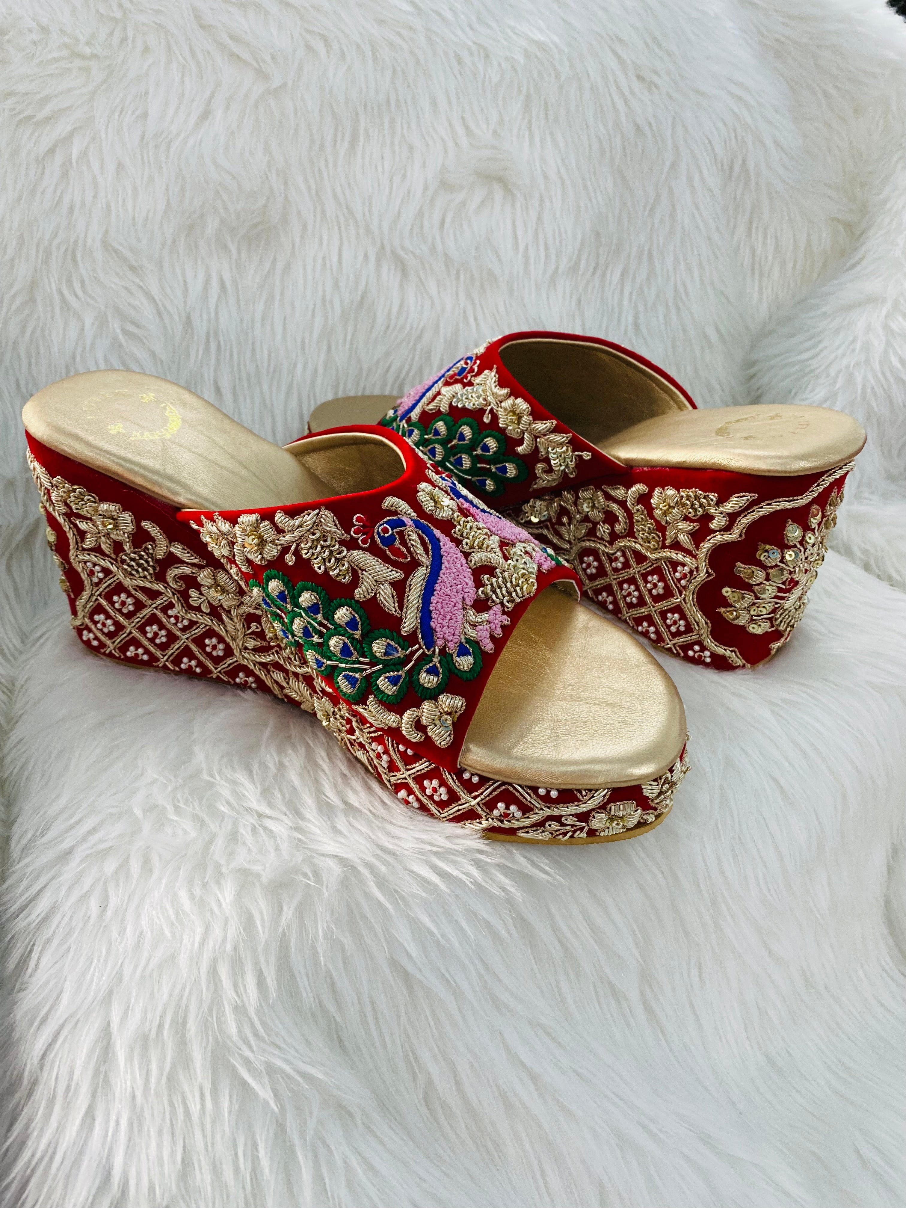 Textured Synthetic Ladies Bantu Sandals Mirror, Bridal Sandal at Rs  340/pair in Agra